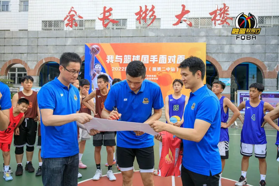 老年篮球爱好者如何练习控卫技巧_0